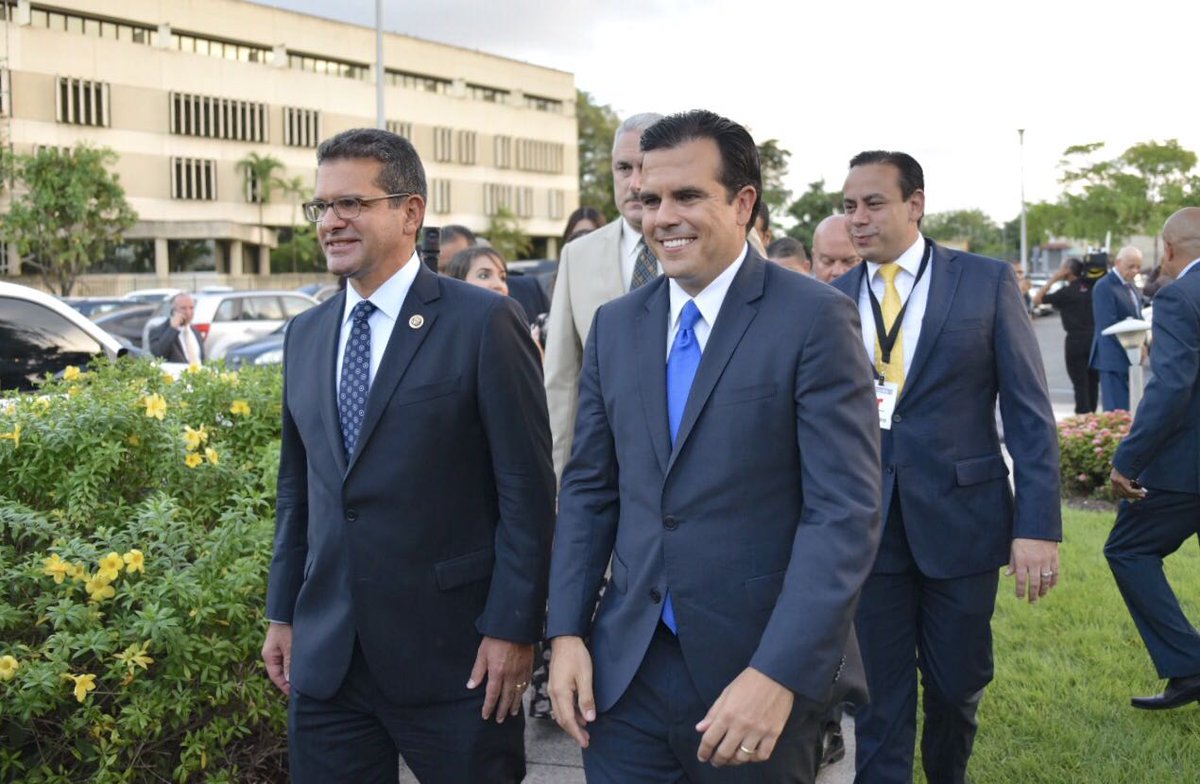 Julissa_elaine's tweet photo. #voto2016PR. Dos grandes líderes del PNP @ricardorossello y @PierluisiPNP juntos demostrando el amor y el #CompromisoconPR @JMrodriguezrosa https://t.co/COuZ0eZqYc