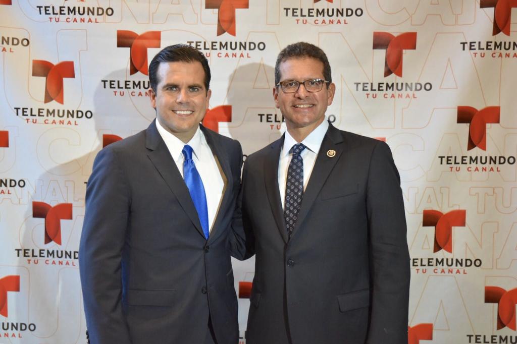 Julissa_elaine's tweet photo. #voto2016PR. Dos grandes líderes del PNP @ricardorossello y @PierluisiPNP juntos demostrando el amor y el #CompromisoconPR @JMrodriguezrosa https://t.co/COuZ0eZqYc