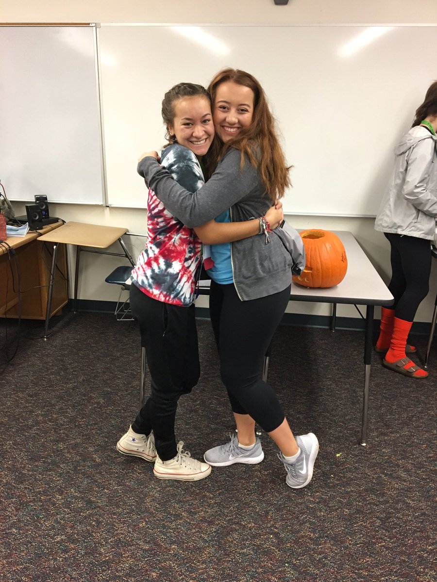 kaaitlyngrace's tweet photo. Lots of love for @AWSL2016 #AWSL2016 https://t.co/C1m9ug6W7d