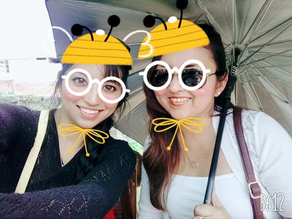 cathesbar's tweet image. Bonita mañana con mi amiguita mafi 🎀👸👼🐝💕😄