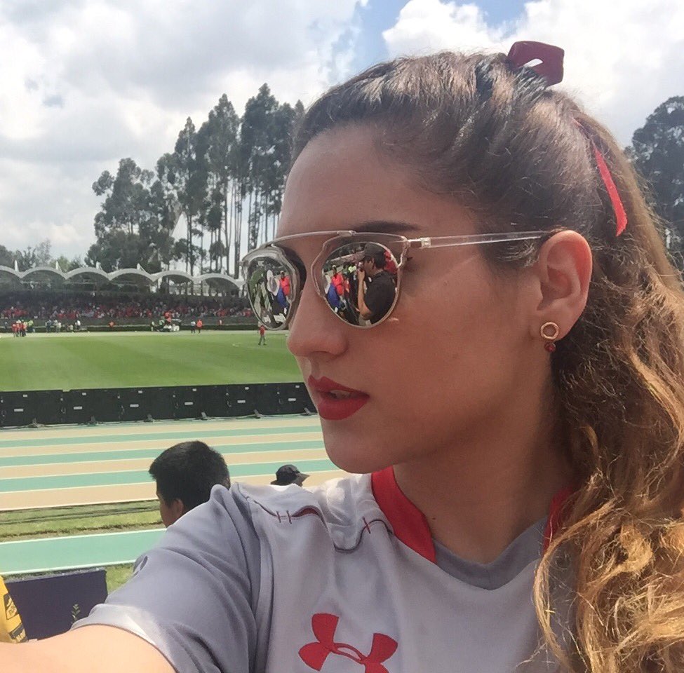 Aida_Carrasco's tweet photo. Toluca vs Pumas. Apoyando a los Diablos😍 https://t.co/dTw65k54Gm