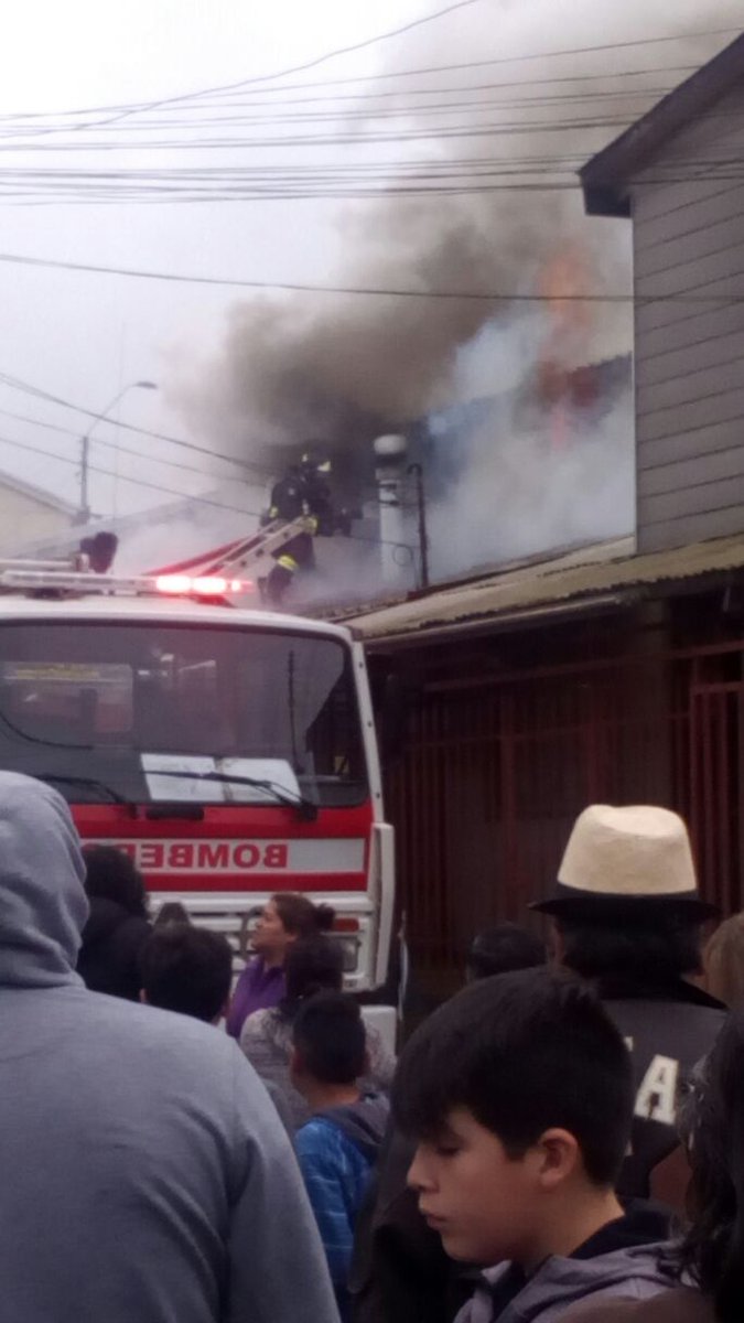ch_negro's tweet photo. Imágenes de la alarma de incendio en población Villa badaran Thno @EdwardsDuranL emergencia controlada. https://t.co/kcXAIVK0E1