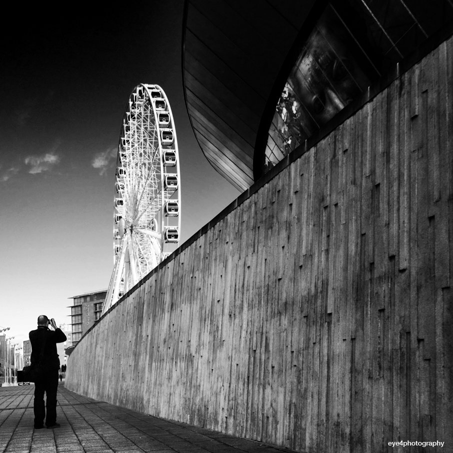 eye4photo_uk's tweet photo. Seeing the big picture #DigitalSplash16 #LiverpoolWaterfront #Photography https://t.co/o5Cfd0hTAK