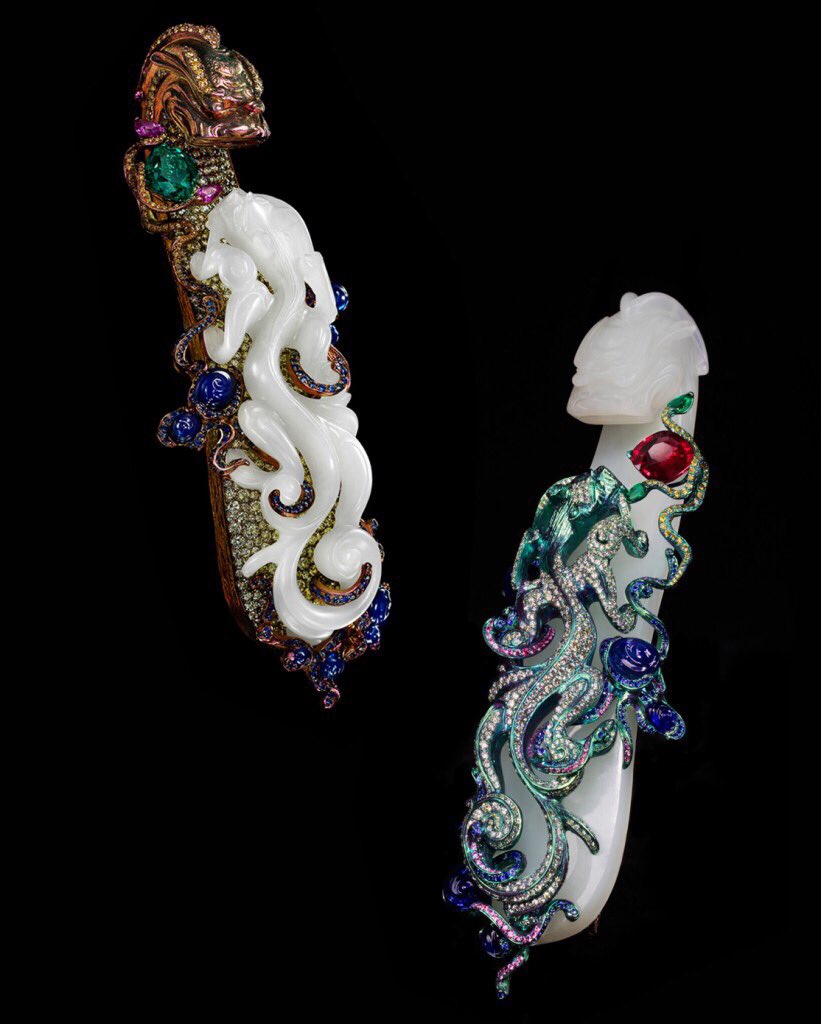 Katerina__Perez's tweet photo. #Vintage #jade #dragon from a belt hook is crafted into #titanium #brooches by #WallaceChan #Tefaf2016 https://t.co/kydNFiqg5S @SmithaSn https://t.co/mSTLVZpLTW