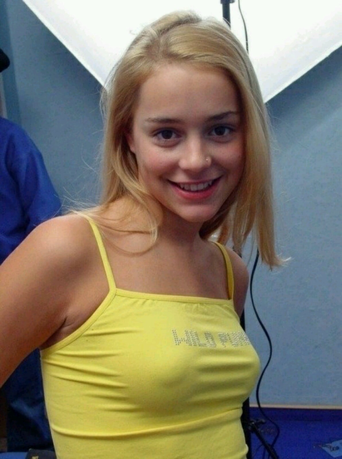 candid young nipple 