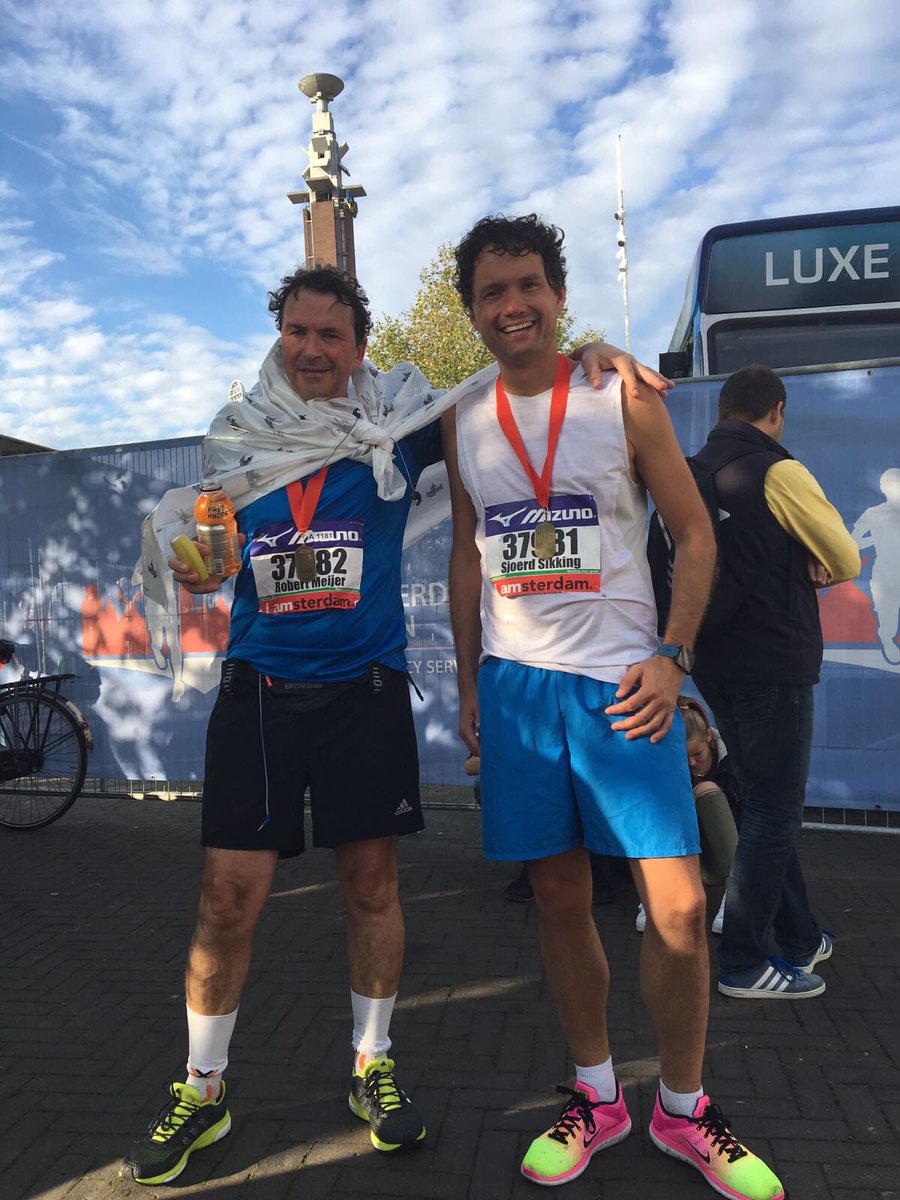 Jarig en 21 km rennen.  Mooie combinatie ! halve #marathon <a href="/TCSadammarathon/">TCSAmsterdamMarathon</a> met @meij0867 <a href="/RaadgeversKuijk/">Raadgevers Kuijkhoven</a> <a href="/sikkingadvies/">Sikking Advies</a> <a href="/RobbieKompleet/">Robbie Kompleet</a>