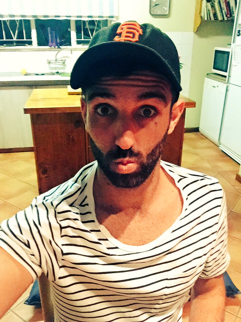 Allons y á Paris! <a href="/MagnumSA/">Magnum SA</a> 
#ParisPout