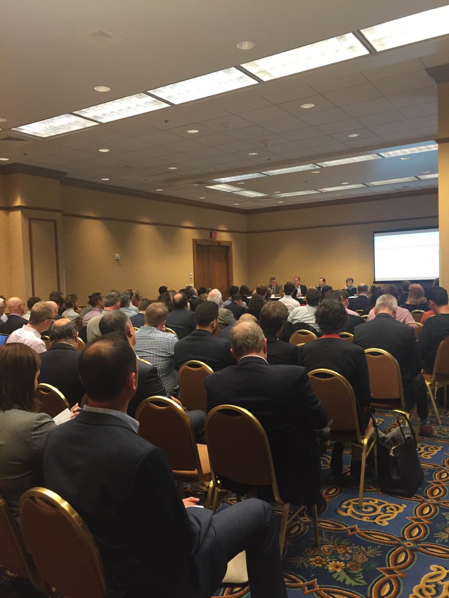 MedTechCon's tweet photo. Packed house as we kick off #advamed16 a day early with the U.S. Market Access Seminar! #medtech https://t.co/koFm5nJpgi