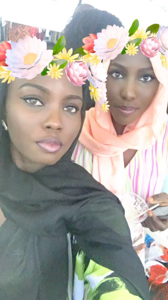 Ms_An33sa's tweet image. 🙌🙌! "@GadzamaMimi: #foodexpo #oct #totalsupport @Xeeza_luv @Ms_An33sa @JoshTheFiend https://t.co/GRaPxiZj6s"