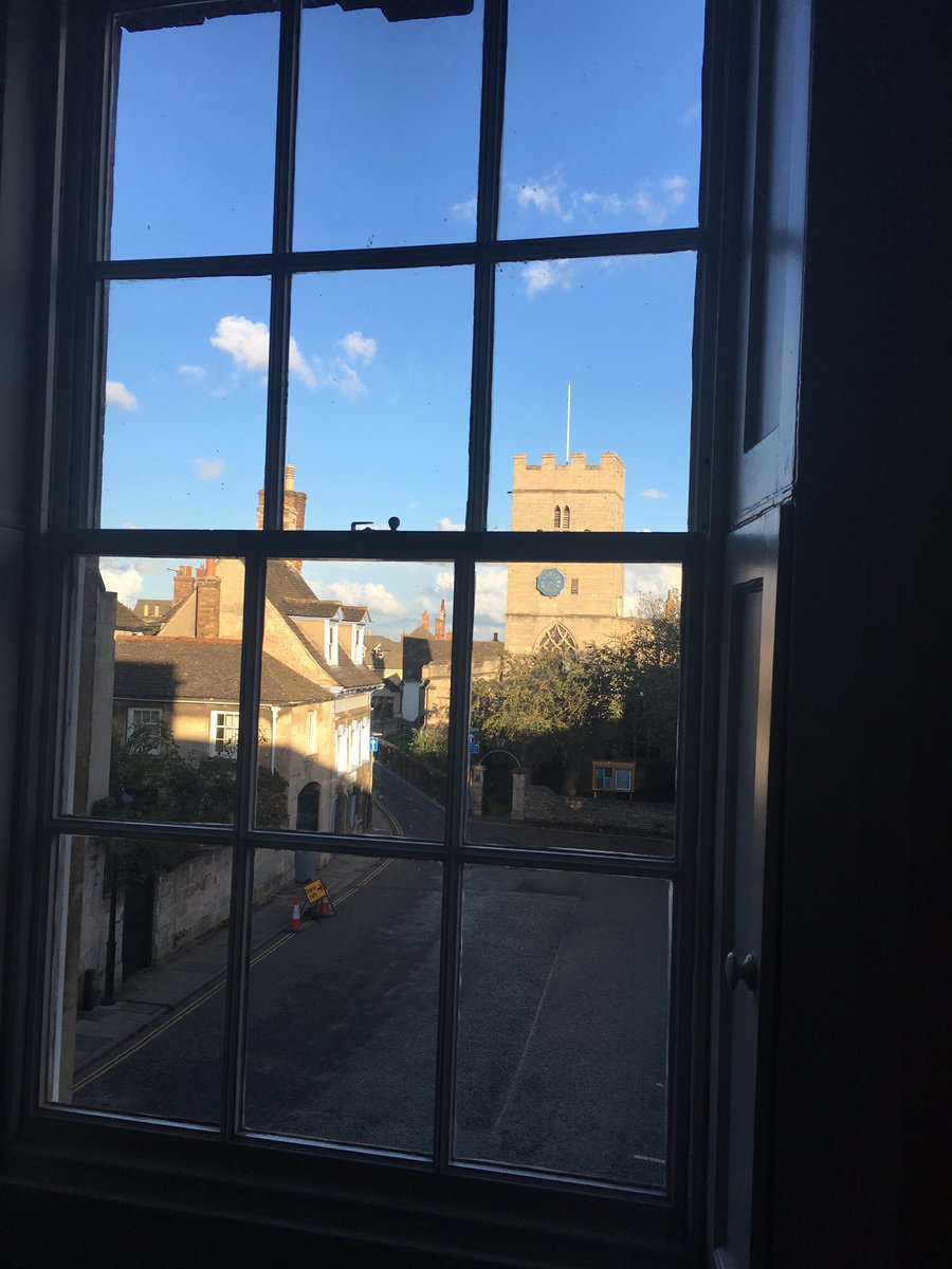 Write_Stars's tweet image. Room with a view:) @lizzie_lamb 's sell-out indie author seminar today @stamfordarts centre. Thank you Lizzie for a terrific day #amwriting