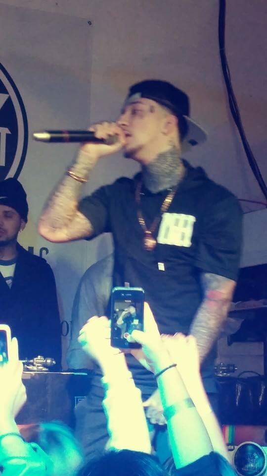714OCfunk's tweet photo. #baeza
2016 Baeza ft Triple Entray Concert. https://t.co/M1wiKqLNUx