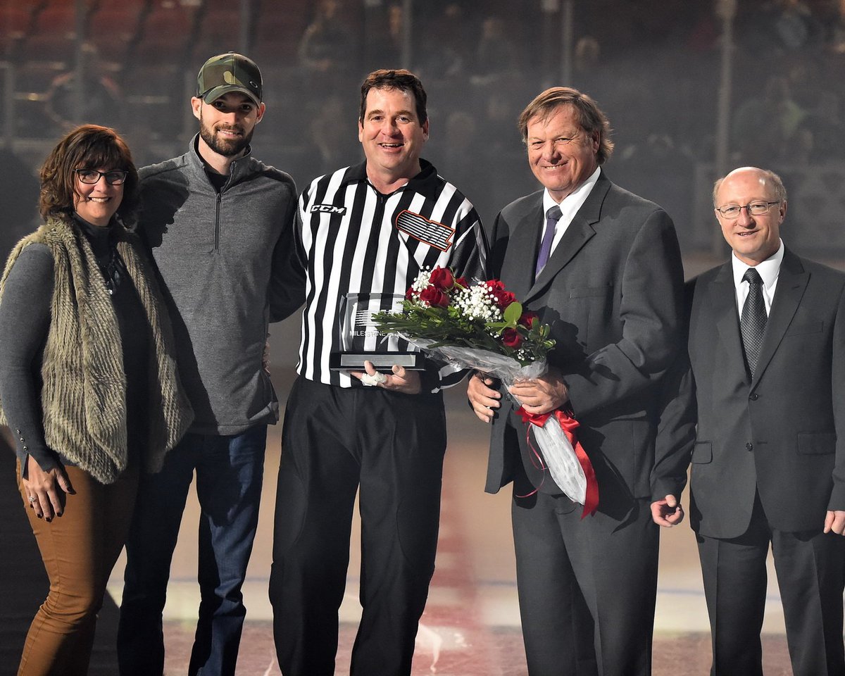 #OHL Milestone: Longest serving Official Steve Corlyon honoured for 32 years.

WATCH &amp; READ: bit.ly/2elew28