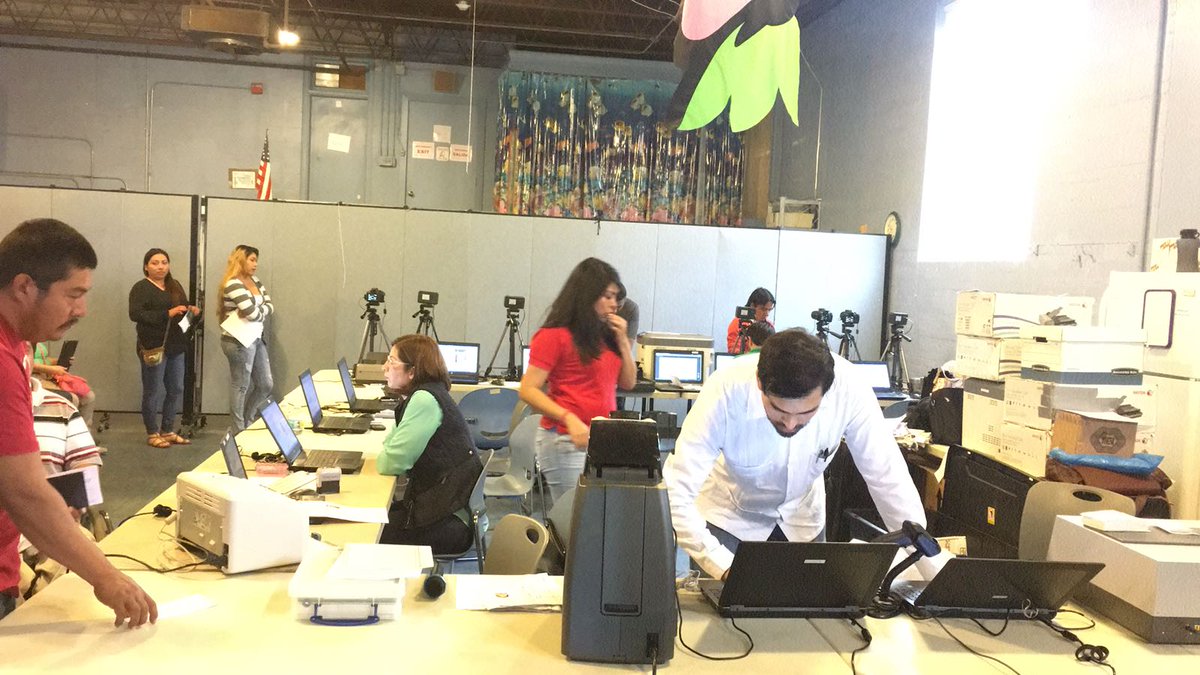 ConsulMexOrl's tweet photo. Más de 280 connacionales atendidos en dos días de #ConsuladoMóvil en #Quincy #FL https://t.co/2YY3LTvL3J