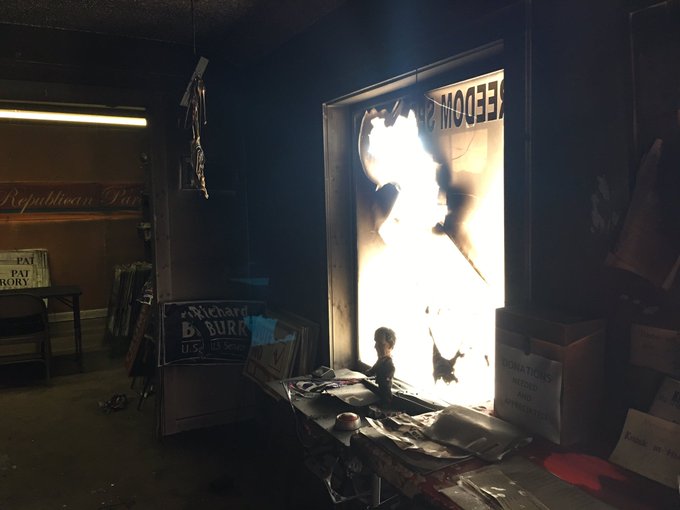 Trump slams Clinton’s ‘animals’ for N. Carolina office firebombing & swastika vandalism (PHOTOS) Cu6eqiJWIAAX0Sw