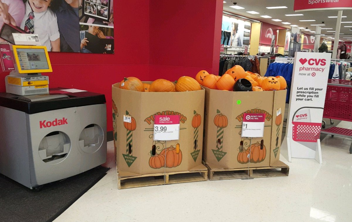 Stop on by Shaun's pumpkin patch at 2048! #GetScrappy  @Taylor_Morgan44  <a href="/ShaunOneill11/">Shaun Oneill</a> @gsdmedic @akerkes87