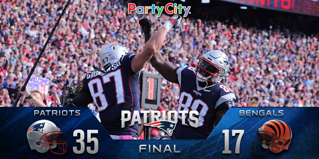 Patriots's tweet photo. #Patriots win 35-17! https://t.co/jypm8G7dD8