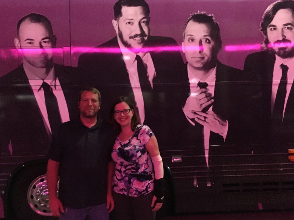TriciaComp's tweet image. Larry@thetenderloins great show in Birmingham fellas. And it's pronounced faaanta @Joe_Gatto