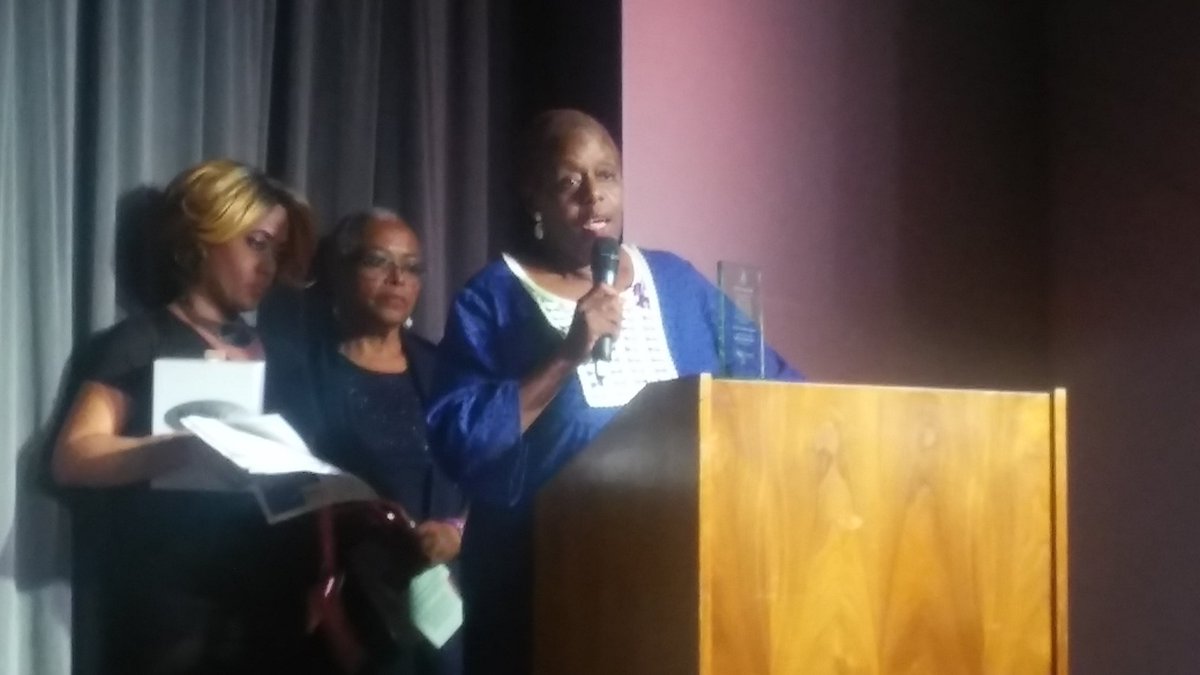 Rep. Able Mable Thomas receives  Domestic Violence Award from Fresh Start for Women organization. Oct 16 2016