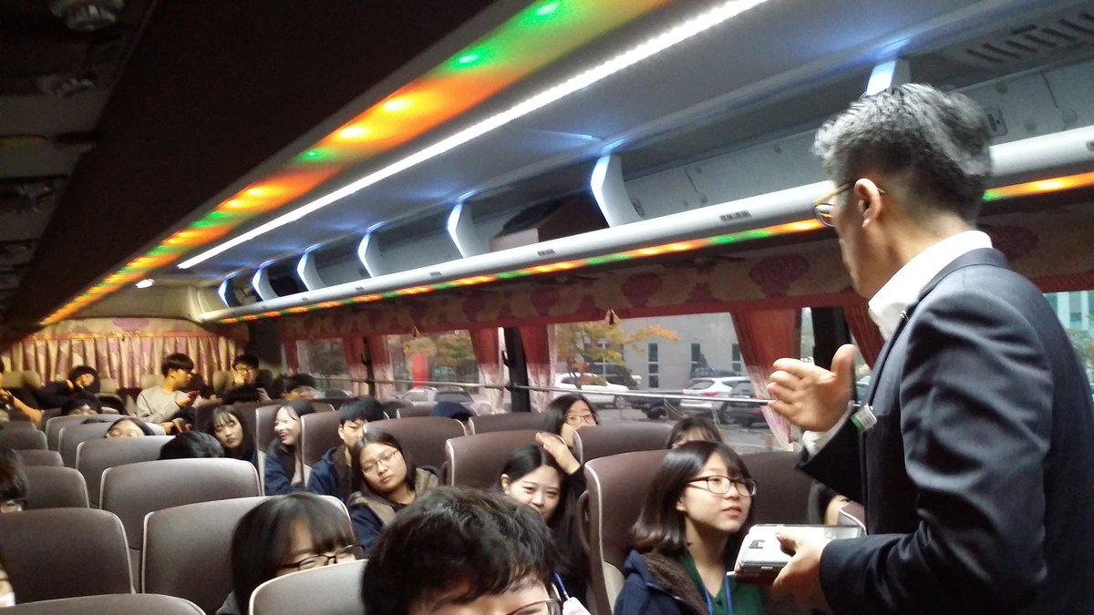 제13회 청소년해외문화체험 연수(2016.10.17-10.21) 출발을 위하여 인천공항에서 준비중입니다. 성남시와 해외자매도시인 중국 선양시  청소년과 교류가 2003년부터 지금까지 진행중입니다^^#성남시