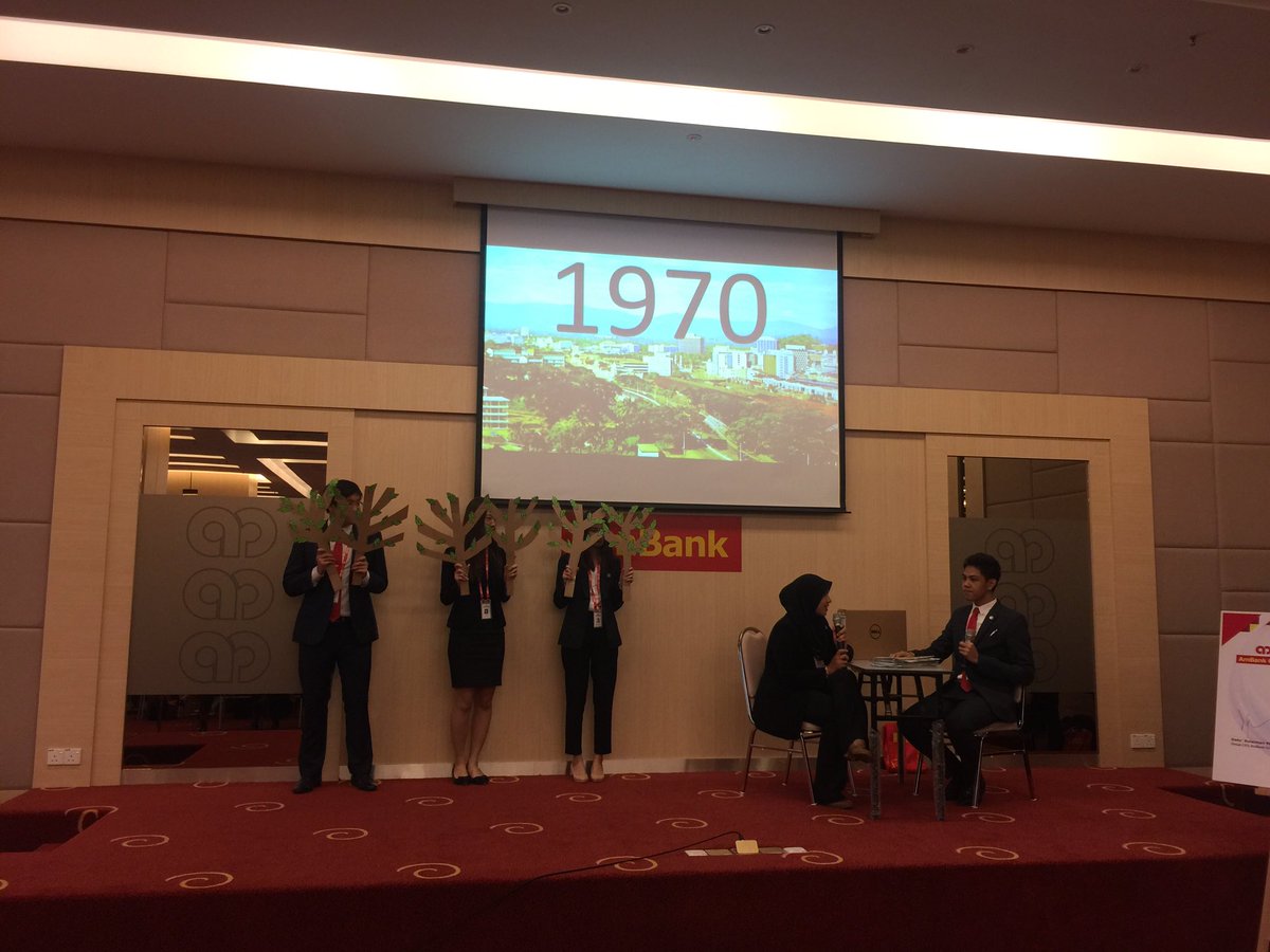 AmBankMY's tweet photo. #Hello! Our refreshed AmGraduate Programme is launched! 16 AmGraduates performed for us too! It was apt & #hilarious!
#FlyHighWithAmBank https://t.co/JUEWLUCubu