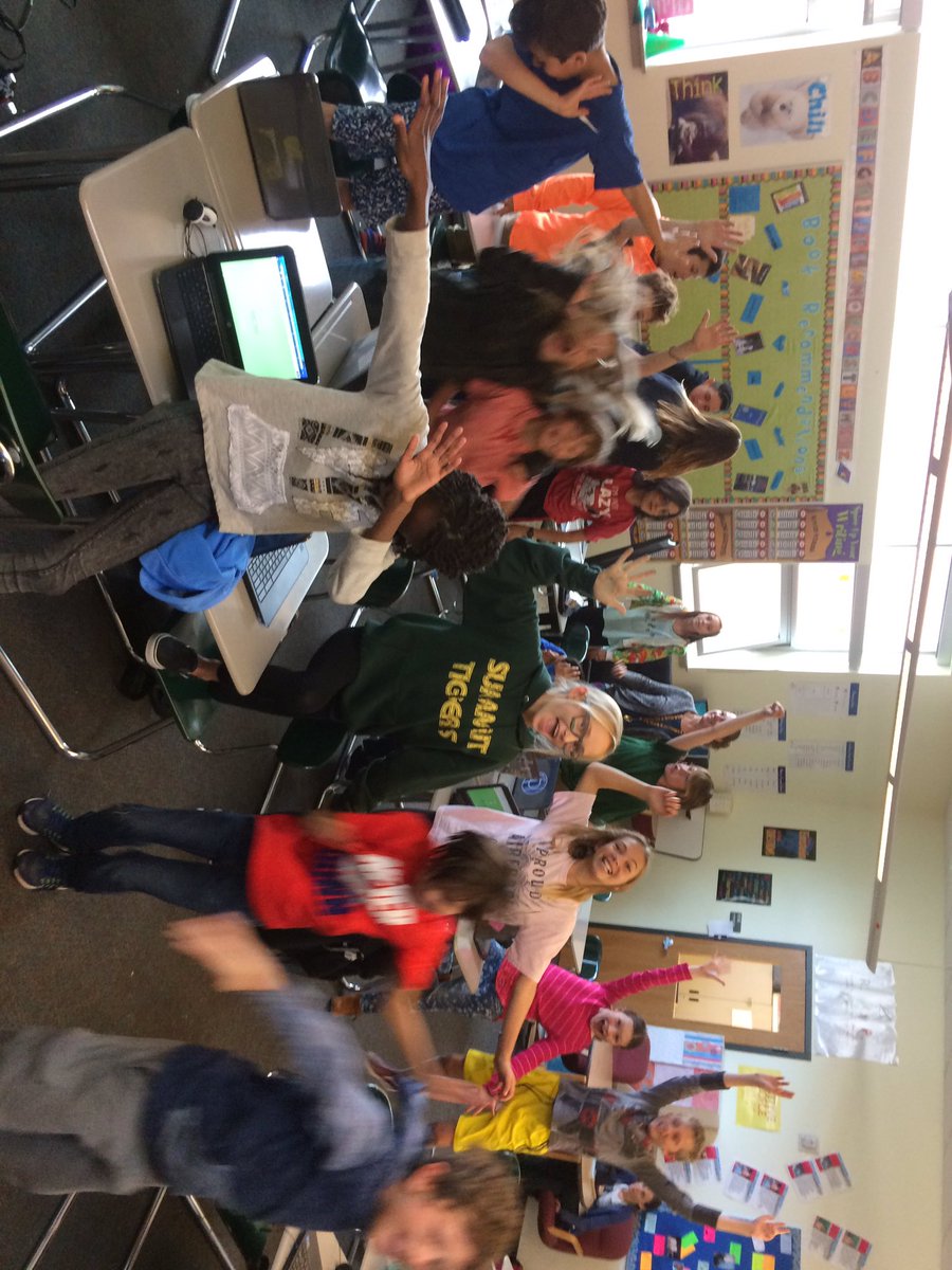 annierozwebb's tweet photo. We forgot to post this on Friday! Sentence Variety jumpin' &amp; dabbin' in 6th LA w/Mrs. Smith &amp; Mrs. Webb #goodvibessms https://t.co/g2tcArU7UL