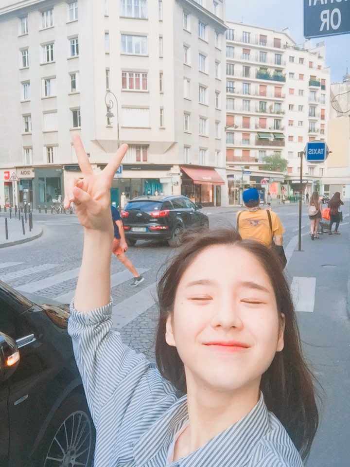 loonatheworld's tweet photo. ν¬μ§μ΄μ μ¬λ³΅ μ
μΉ΄ λ λ°©μΆ!
#μ΄λ¬μμλ
#LOOΞ Ξ #ν¬μ§ #HeeJin https://t.co/MJ4zIQdAZL