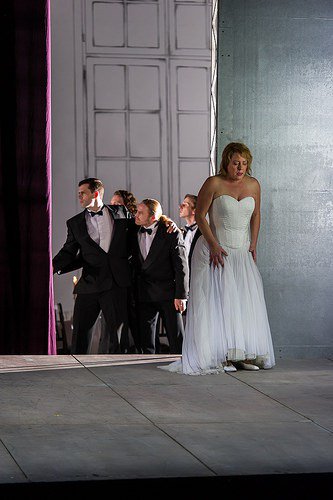 IntrotoCM's tweet image. Dramatic Inaction – Royal Opera/Pappano Review introtoclassicalmusic.wordpress.com/2016/10/16/dra…