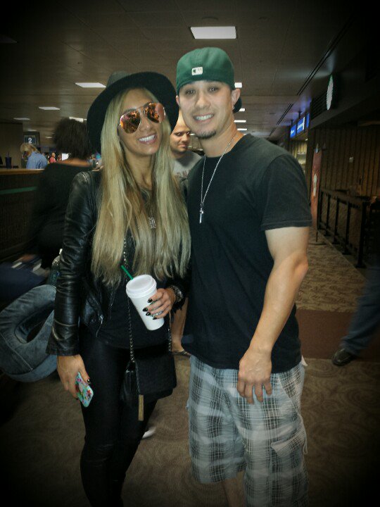 jshull23's tweet photo. @CarmellaWWE glad i finally got a chance to meet u in person. Your always Fabolous in my heart. Much love 2 u always https://t.co/EYTOeZssJC