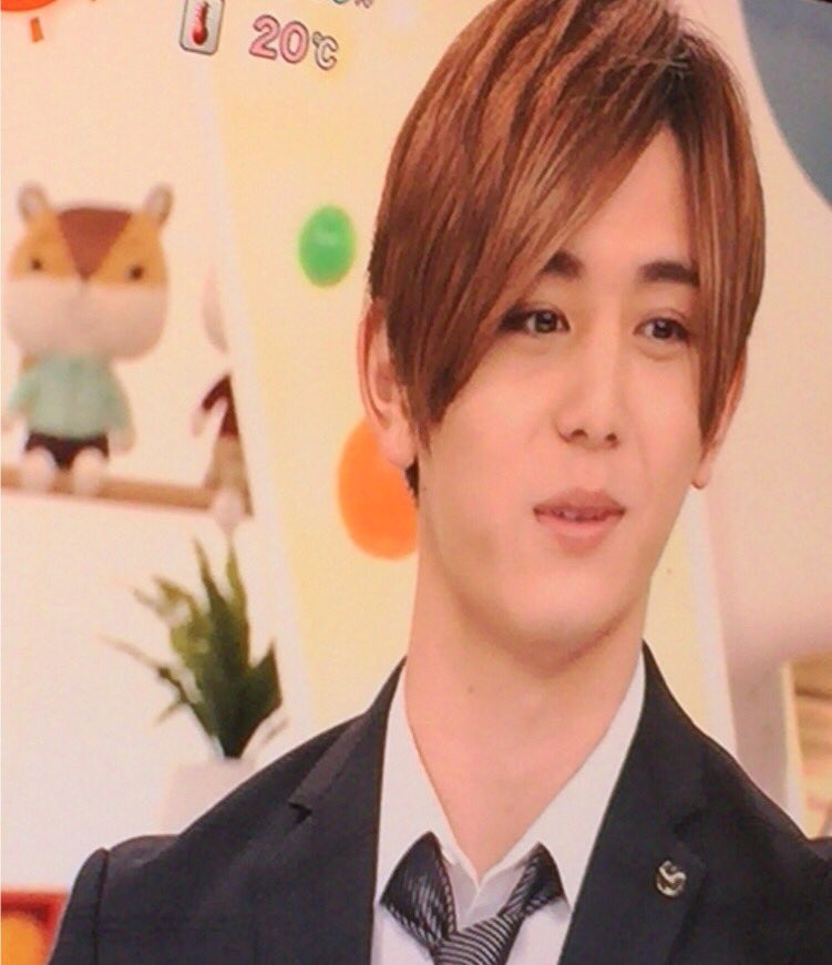 jump_keitoyuya's tweet photo. めざましテレビに山ちゃん😍
はぁ〜イケメン笑♡

#めざましテレビ 
#山田涼介 https://t.co/2y3cbxmNog
