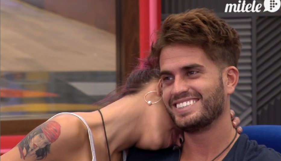 eliynohaymas's tweet photo. NO. PUEDO. MAS. #GHDirecto #DBT6GH17 https://t.co/LbhFOAjpeH