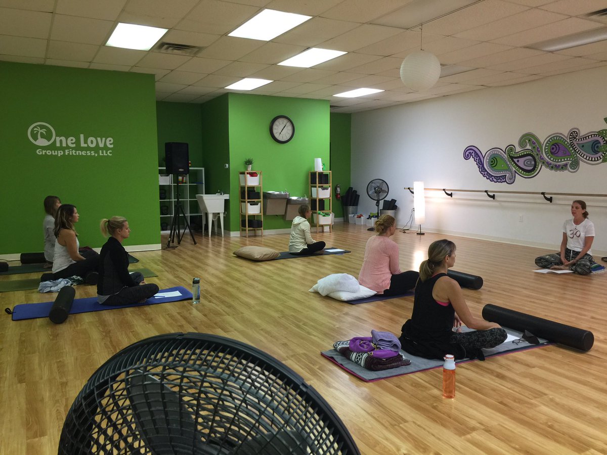OneLoveGrpFit's tweet photo. The start of Yoga Nidra. #johnsisland #charleston @ChasCityPaper @charlestonmag @postandcourier @CityCharleston @chasscene https://t.co/Qy9sDKjenT
