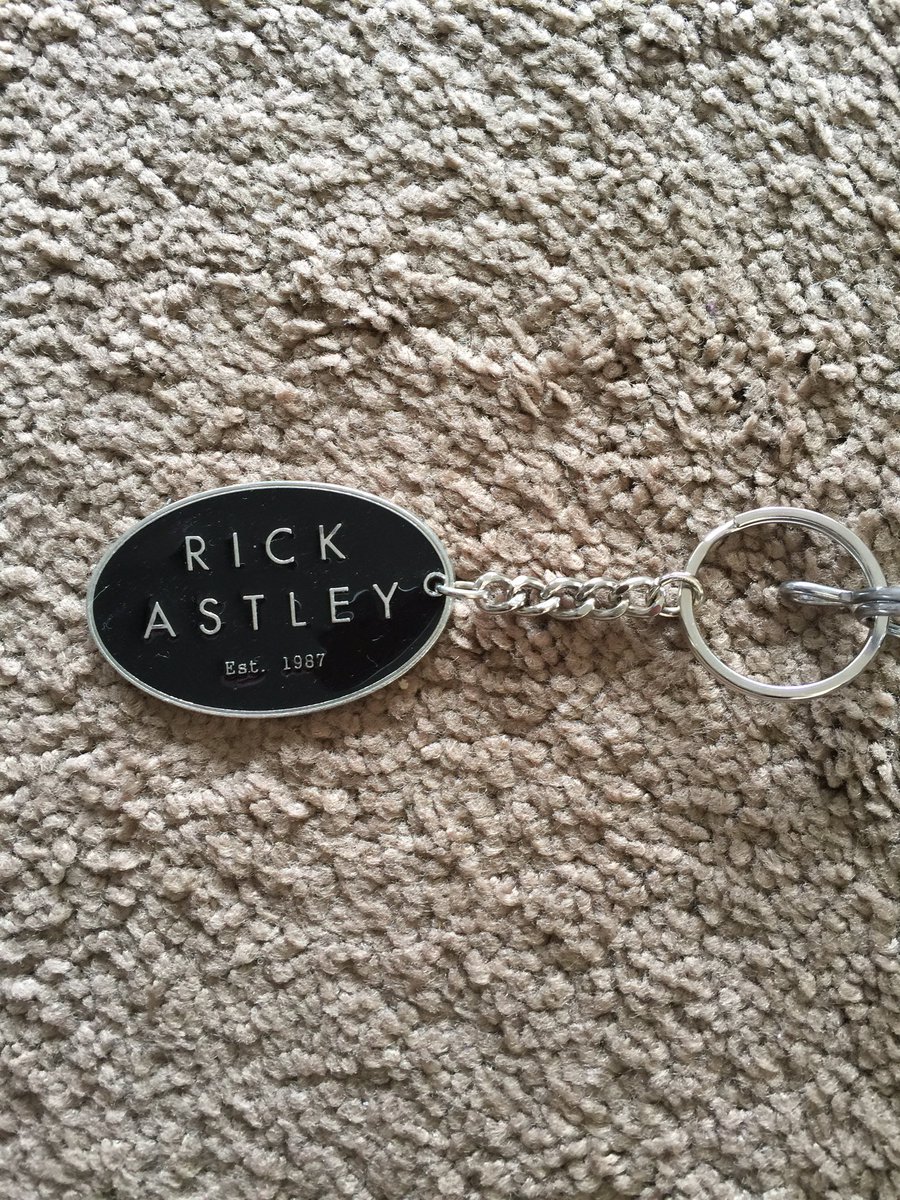 MelissaMelcat's tweet photo. Loving my @rickastley merchandise from his concert @theatre_acedtla Already using keychain &amp; tote bag!Putting the poster in a nice frame❤️😘 https://t.co/6HNLHW3vQM