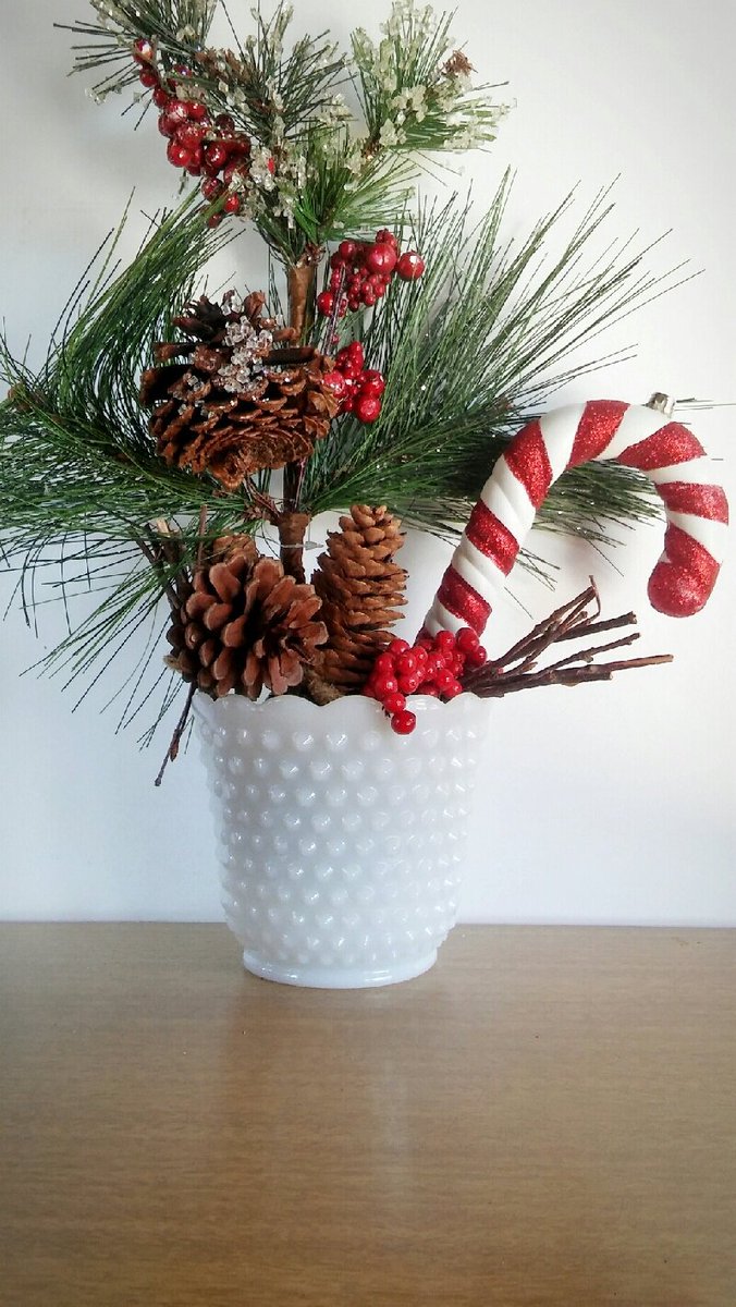 Abatevintage's tweet image. Anchor Hocking Fire King Hobnail Jar, Hobnail Milk Glass Bo… etsy.me/2c6XipK #Etsyvintage #KitchenDinnerware