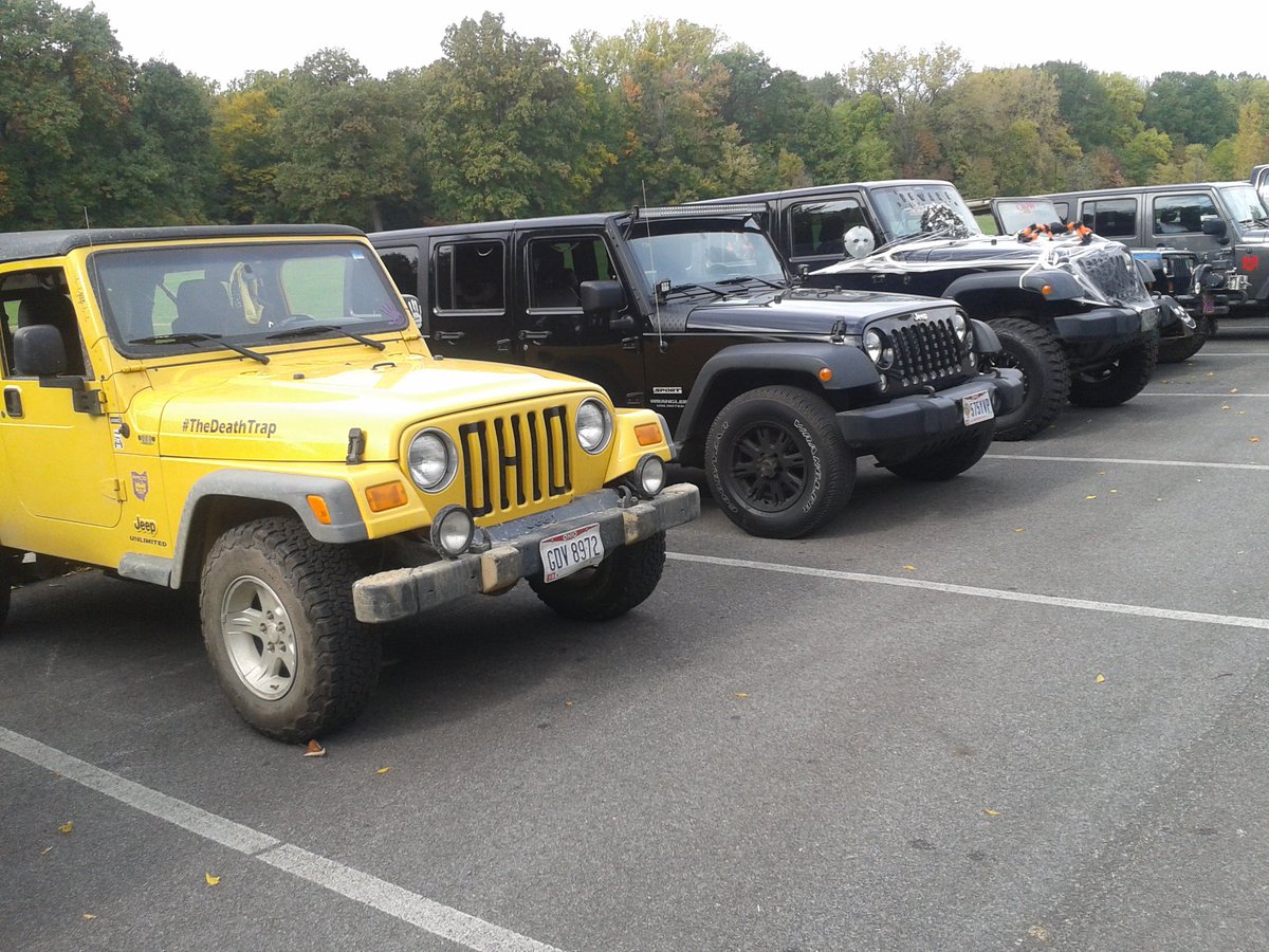 CamoJeepKR's tweet photo. #rrco #birthday @THEJeepMafia  #jeepmafia #jeepfamily https://t.co/GOn8oSdmi9