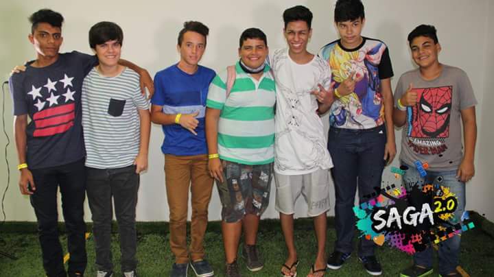 CentralMafoo's tweet photo. Ine com fãs hoje no Evento SAGA 2.0 em Natal - RN (part.5) https://t.co/0nl4zhy9H9