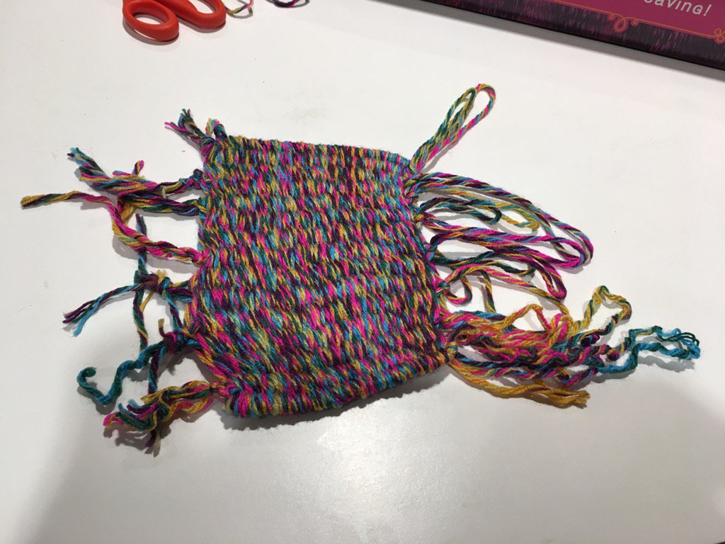 LCBidwa's tweet photo. Our 1st mother-daughter #loopdeloom weave. Pot holder? Success - no argument! https://t.co/tdkc8NxeLv