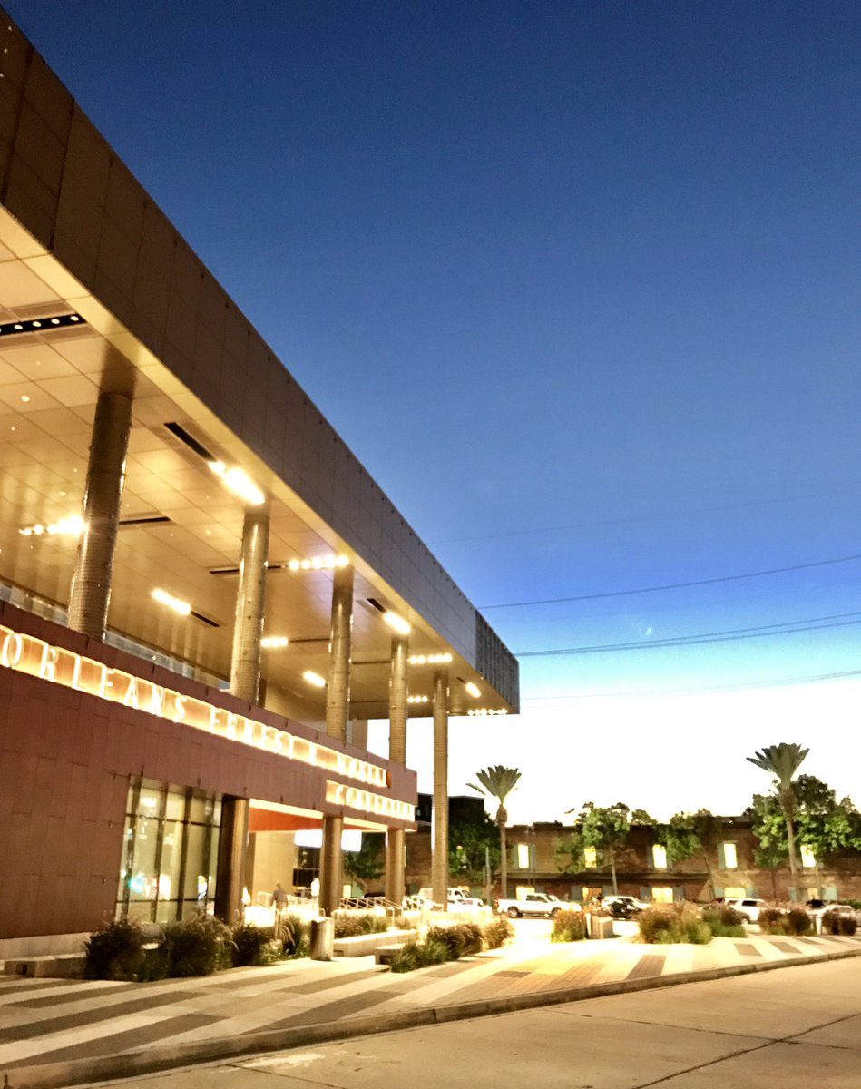 Evening glow #nolasphere #conventioncenter #followyournola