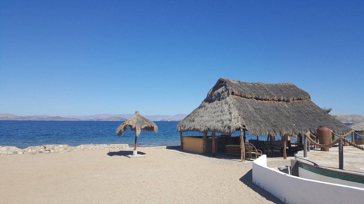 BSin619's tweet photo. https://t.co/qUGgap42eq -  solo moto trip.  Bahia de Los Ángeles, Sea of Cortez, Baja, MX. #boutside #adventure #baja https://t.co/hwX2uWuGCn