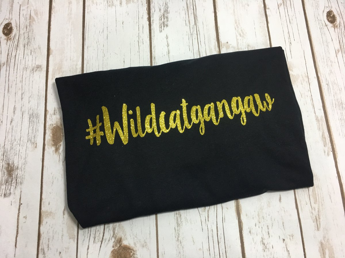 BowBowsCreation's tweet photo. #wildcats proud grandmom shirt https://t.co/S4D6vPSfe0