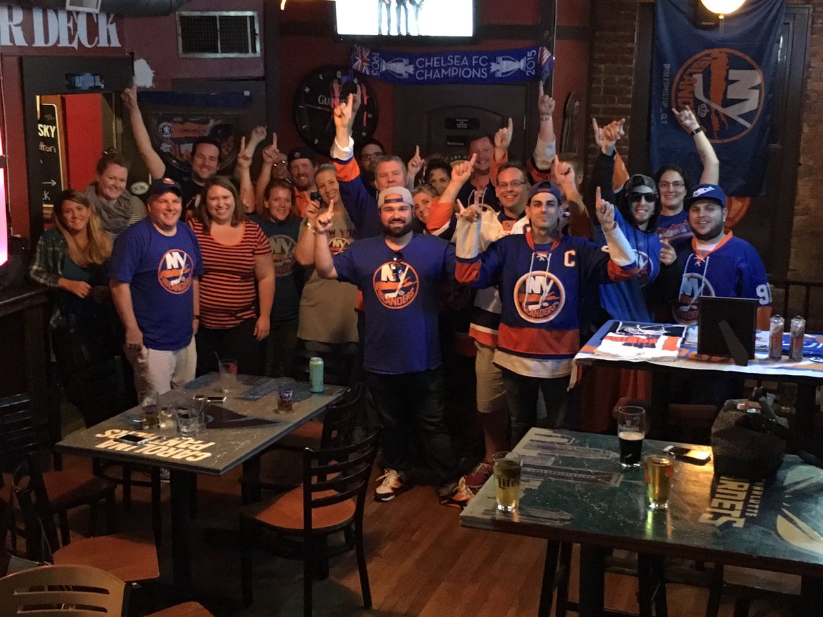 islesmeetup_clt's tweet image. We might need to get a bigger bar!  Nothing like watching an #isles game down in Charlotte, NC with all of these beautiful people!