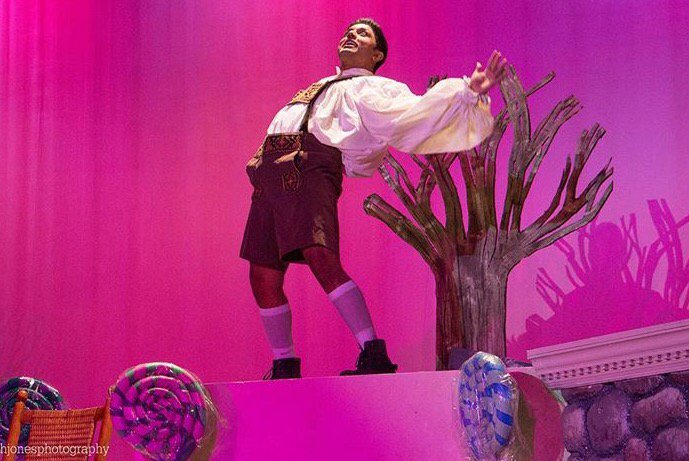 alpha__drama's tweet photo. Congratulations to the cast, crew, and directors of the one acts for two amazing shows! https://t.co/qjEZhx25Wc