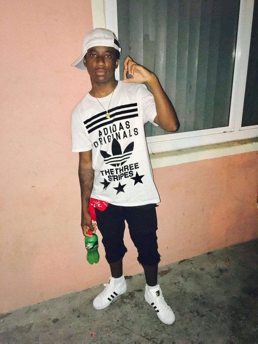 grapestreet30ty's tweet photo. Ian Gotta Say Much 😷 I Let The Skrilla Talk 💸 #Fweh #RipRich 💯 https://t.co/Erxt0b4a2g
