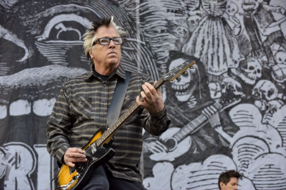 RevistaMarvin's tweet photo. México tuvo que esperar 17 años para volver a los 90's, y corear junto a The Offspring sus éxitos. #KNOTFESTMEXICO2016  Fotos: @Fotoflama https://t.co/1W9CKyTVQD