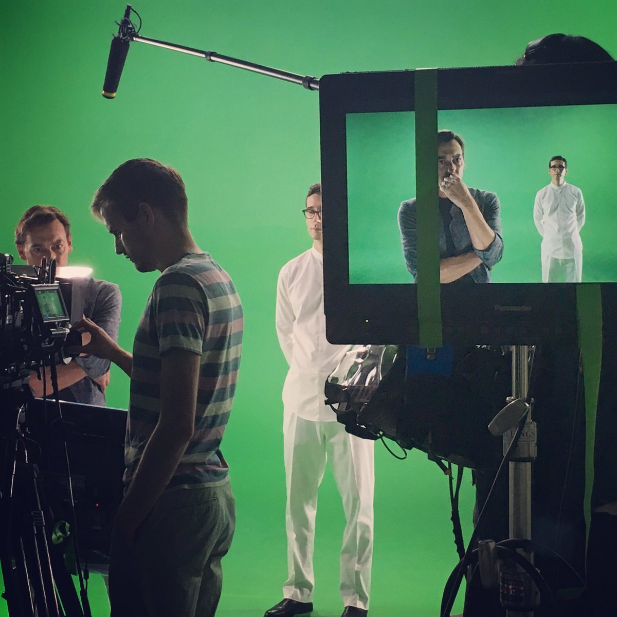 ScottRinker's tweet photo. Making movies! #greenscreen #nosets #scifi https://t.co/p1cnbIDSXf