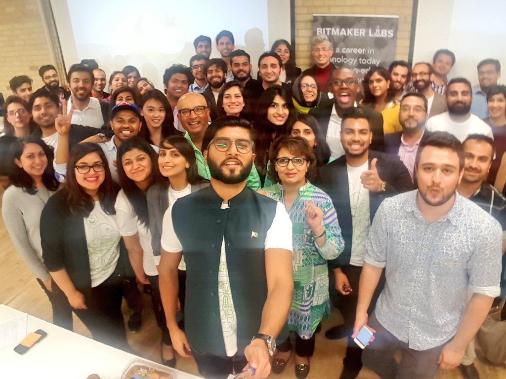 PakathonTO's tweet photo. It's a wrap! Thank you to all participants, mentors, judges and audience members who came up and the organizing team!!!! #pakathonTO https://t.co/9elUEU7FLb