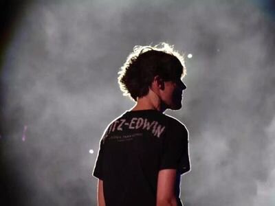 hazza_stats's tweet photo. I love you little ray of sunshine  #louisfav https://t.co/b5AoZY733C
