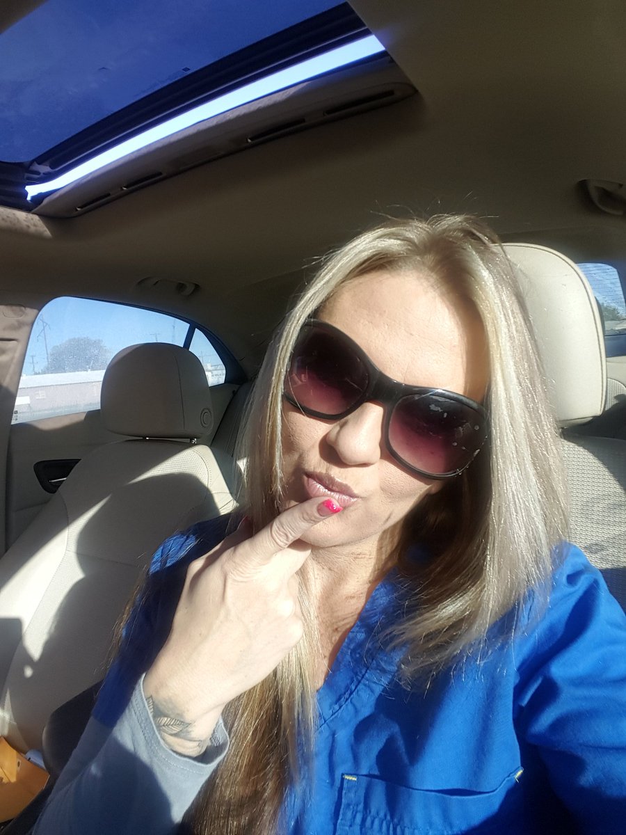 QueenaAnne's tweet image. Having a beautiful weekend...