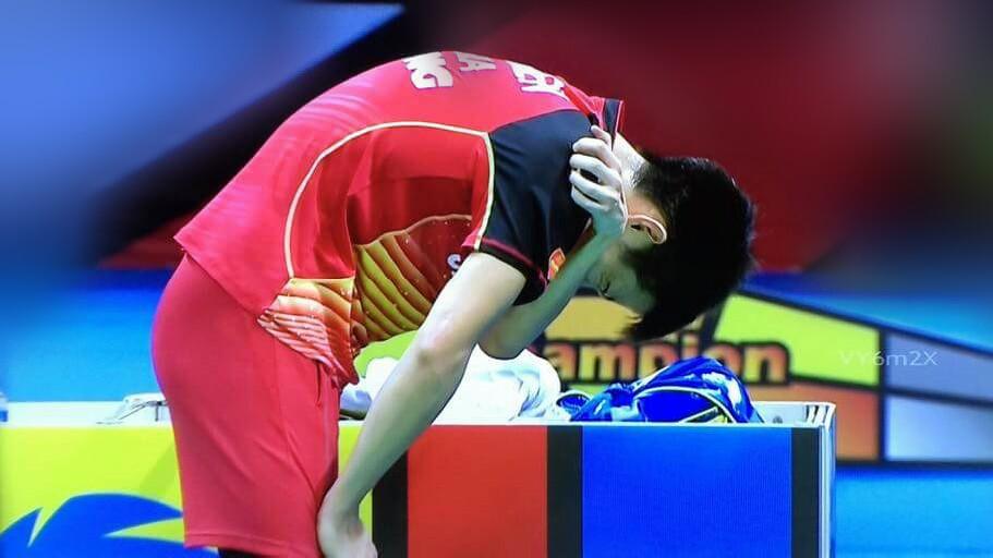 antoagustian's tweet photo. Daren Liew, mengelami cedera punggung di Final #TaipeiGP kemarin. Liew mundur dalam kedudukan 10-12, 10-12, 3-3. Sourabh Juara. GWS Liew. https://t.co/4hhmhA5tXq