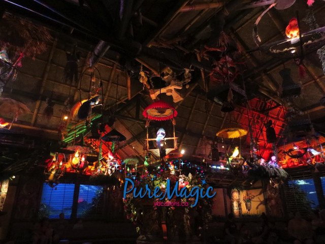 puremagicvaca's tweet photo. In the Tiki Room all the birds sing words!
#TikiRoom #MagicKingdom #WaltDisneyWorld #AudioAnimatronics #BirdsSing https://t.co/fA6YxxAF6z