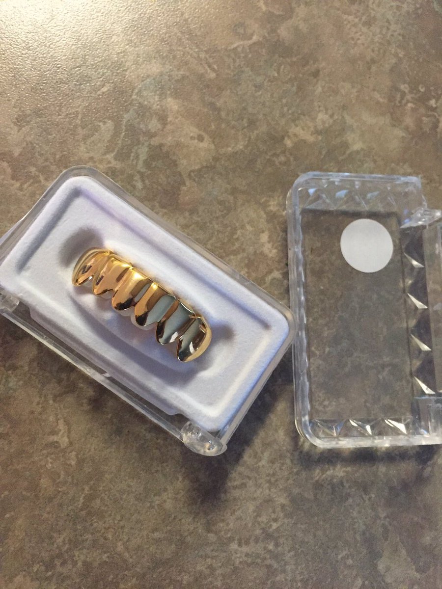 Gold Grillz 🏆
Shop → Beargrillz.co 🐻